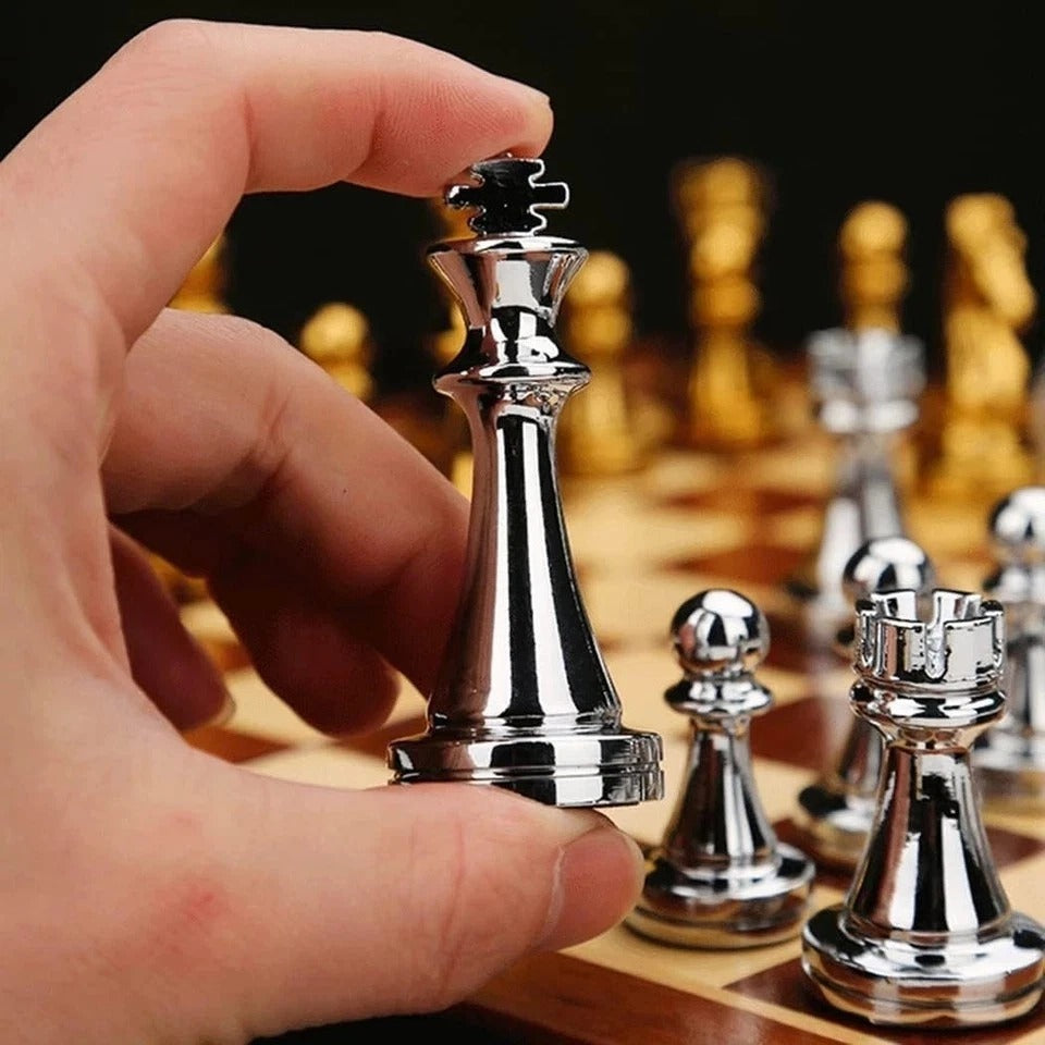 Vintage Chess Set,Wood Chess Board with Storage,Metal Chess Pieces, Classic Game